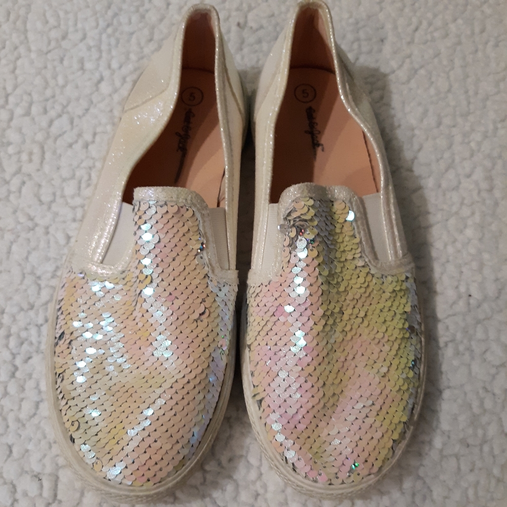 Girl's slip on Sequin sneakers